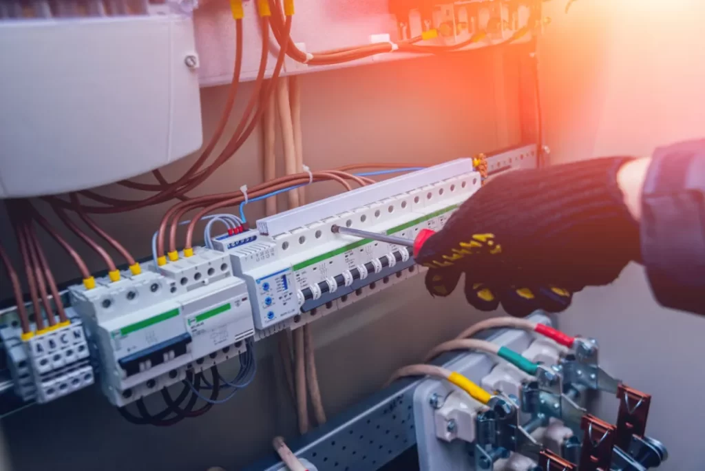 【回收废旧接触器有多大利润？】回收5元一个，转手就卖50元！一个月能赚45000元的冷门项目！-6G标准网